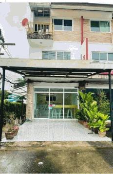 ขายอาคารพาณิชย์ ที่อ่าวนาง จ.กระบี่ ขายพร้อมเฟอร์นิเจอร์และผู้เช่า ทำเลทองข้าง รพ.วัฒนแพทย์ โทร 0626588987